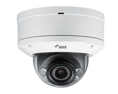 12-мегапиксельная купольная IP-видеокамера с моторизированным объективом